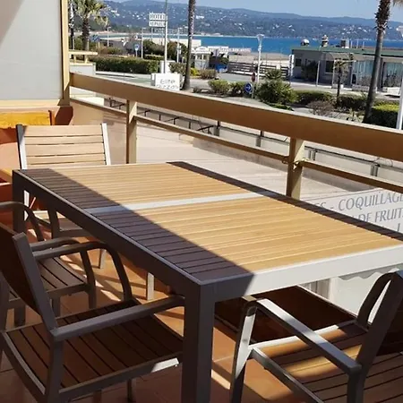 Appartamento 2 Piéces Clim Face A La Vue Cavalaire-sur-Mer